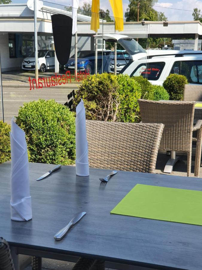 Hotel-Restaurant Und Gaestehaus Loewen Süßen المظهر الخارجي الصورة