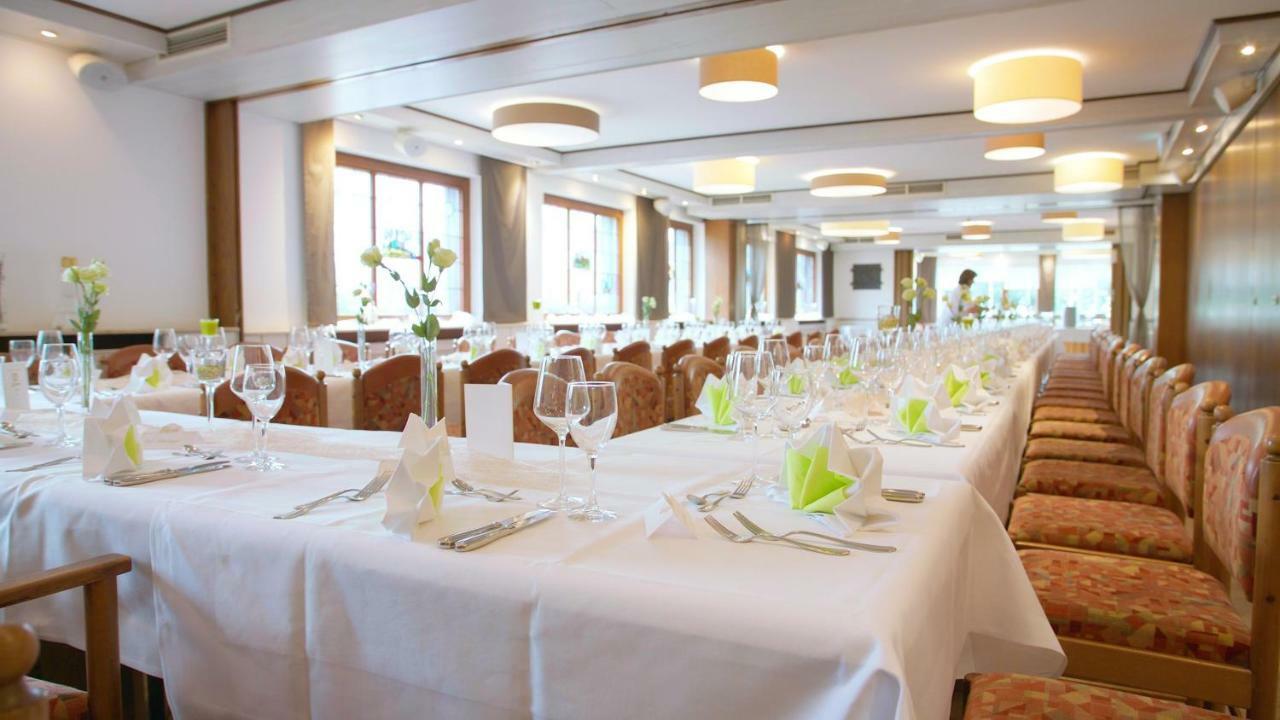 Hotel-Restaurant Und Gaestehaus Loewen Süßen المظهر الخارجي الصورة